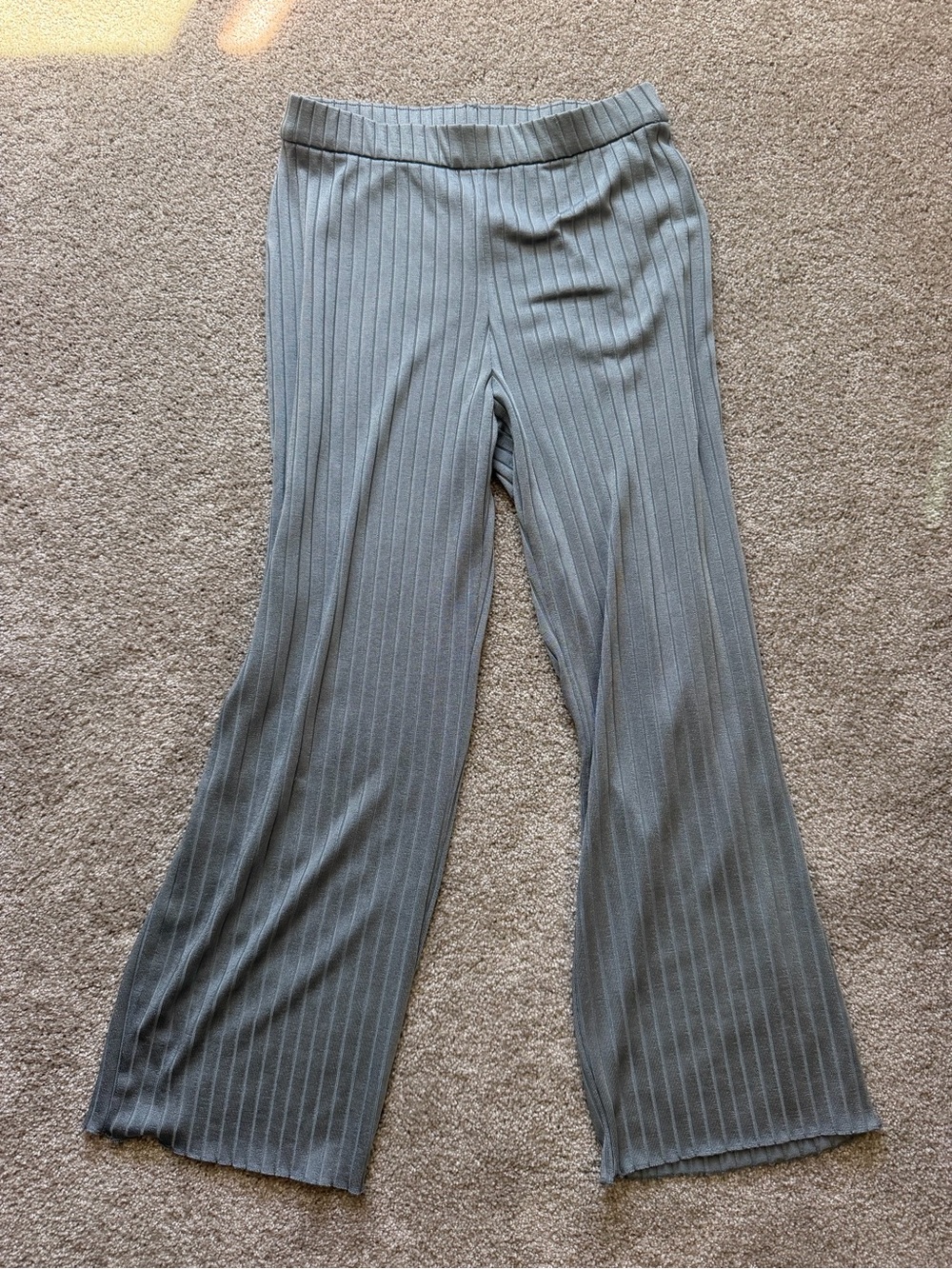 Club Monaco Light Gray Ribbed Wide-Leg Cropped Pants